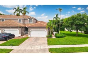 7901 S Aragon Blvd UNIT 6, Sunrise, FL 33322, Sold 01/06/25