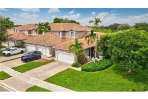 7901 S Aragon Blvd UNIT 6, Sunrise, FL 33322, Sold 01/06/25