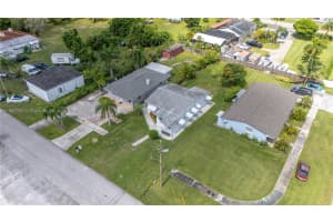 222 SW 2nd St, Florida City, FL 33034, Sold 01/13/25