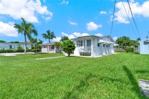 222 SW 2nd St, Florida City, FL 33034, Sold 01/13/25