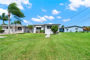 222 SW 2nd St, Florida City, FL 33034, Sold 01/13/25