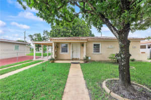 665 SE 8th Ct, Hialeah, FL 33010, Sold 11/01/24