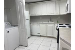 17405 NW 75th Pl, Hialeah, FL 33015, Sold 10/28/24