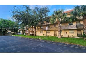 3900 NW 76th Ave APT 205, Sunrise, FL 33351, Sold 12/02/24