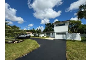 151 SE 6th Ct, Pompano Beach, FL 33060, Sold 01/16/25