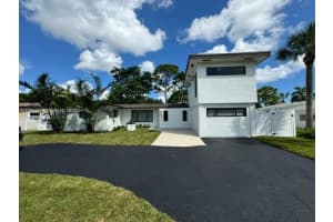 151 SE 6th Ct, Pompano Beach, FL 33060, Sold 01/16/25