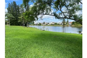 1221 SW 122nd Ave APT 303, Miami, FL 33184, Sold 11/05/24