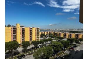 4717 NW 7th St Apt 801-10, Miami, FL 33126, Sold 11/08/24