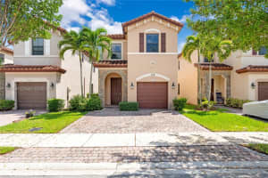 125 NE 37th Pl, Homestead, FL 33033, Sold 10/30/24