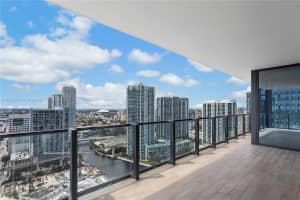 68 SE 6th St Apt 3102, Miami, FL 33131, Sold 07/09/25