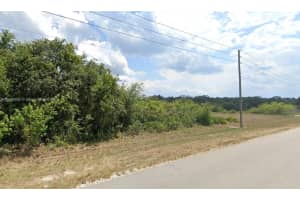 2127 W Taunton Rd Avon Park, FL 33825 Sold 10/28/24