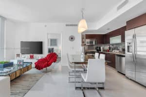 950 Brickell Bay Dr APT 1806, Miami, FL 33131, Sold 01/24/25