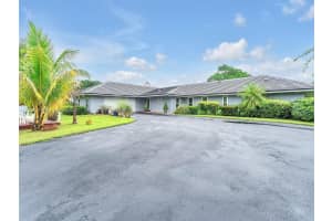 1751 SW 136th Ave, Davie, FL 33325, Sold 02/28/25