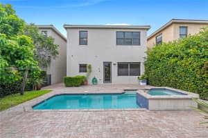 750 NE 193rd St, Miami, FL 33179, Sold 12/11/24