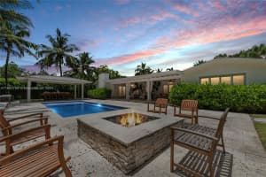8390 SW 97th St, Miami, FL 33156, Sold 11/01/24