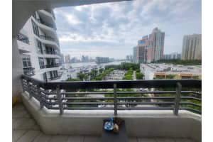 3400 Ne 192nd St 903, Aventura