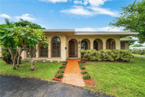 8750 SW 142nd St, Palmetto Bay, FL 33176, Sold 11/13/24