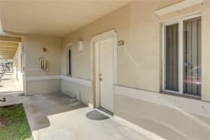 7991 NW 8th St APT 107B, Miami, FL 33126, Sold 05/30/25