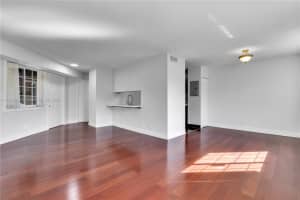 465 SW 86th Ave APT 205, Pembroke Pines, FL 33025, Sold 12/30/24