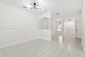 2487 SE 14th St, Homestead, FL 33035, Sold 11/27/24