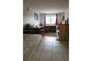 1350 Ne 119th St 135023, Miami