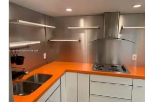 5050 NW 7th St APT 407, Miami, FL 33126, Sold 12/11/24