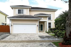 2975 NE 4th St, Homestead, FL 33033, Sold 01/17/25