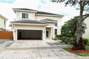 2975 NE 4th St, Homestead, FL 33033, Sold 01/17/25
