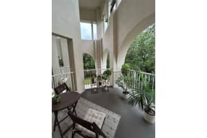 11605 NW 89th St APT 220, Doral, FL 33178, Sold 12/23/24