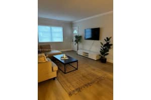 344 Meridian Ave APT 2D, Miami Beach, FL 33139, Sold 12/05/24