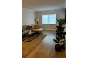 344 Meridian Ave APT 2D, Miami Beach, FL 33139, Sold 12/05/24