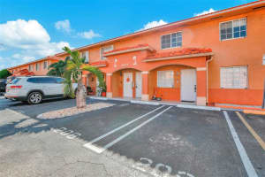 2527 W 76th St APT 208, Hialeah, FL 33016, Sold 12/05/24