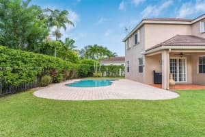 528 Live Oak Ln, Weston, FL 33327, Sold 11/01/24