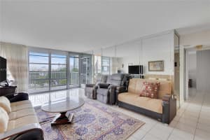 231 174th St APT 815, Sunny Isles Beach, FL 33160, Sold 03/27/25
