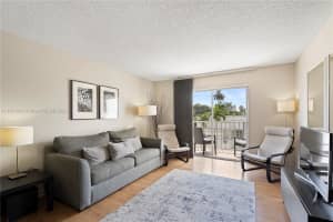 1428 Euclid Ave APT 303, Miami Beach, FL 33139, Sold 12/02/24