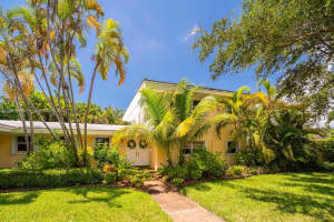 1190 NE 103rd St, Miami Shores, FL 33138, Sold 01/23/25
