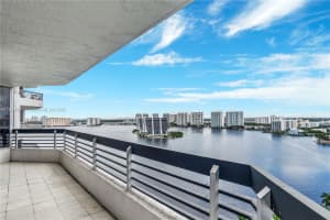 19101 NE 36th Pl #2302, Aventura, FL 33180, Sold 12/16/24