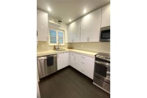 7865 SW 57th Ave APT 46B, South Miami, FL 33143, Sold 12/16/24