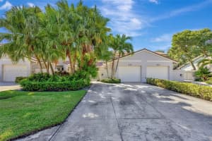 555 Prestwick Cir, Palm Beach Gardens, FL 33418, Sold 12/19/24