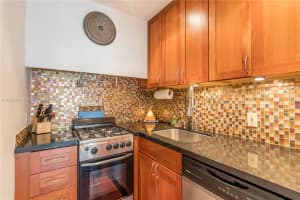 1025 Michigan Ave APT 1A, Miami Beach, FL 33139, Sold 04/28/25