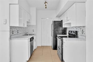 3221 Sabal Palm Manor APT 105, Hollywood, FL 33024, Sold 01/03/25