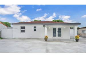 912 E 32nd St, Hialeah, FL 33013, Sold 02/21/25