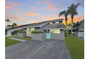 3960 SW 82nd Terrace, Davie, FL 33328, Sold 12/05/24