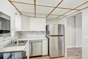 1701 Washington St APT 402, Hollywood, FL 33020, Sold 10/30/24