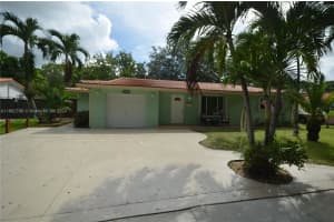 14231 Lake Saranac Ave, Miami Lakes, FL 33014, Sold 05/02/25