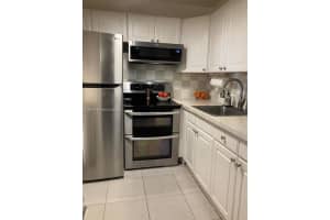356 Windsor P #356, West Palm Beach, FL 33417, Sold 10/18/24