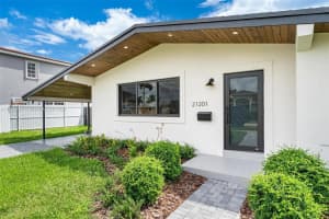 21201 NE 25th Ct, Miami, FL 33180, Sold 01/06/25