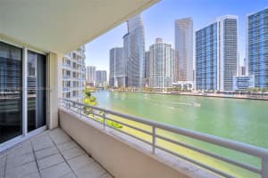 888 Brickell Key Dr APT 612, Miami, FL 33131, Sold 10/30/24