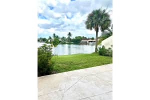 7238 Jacaranda Ln, Miami Lakes, FL 33014, Sold 01/17/25