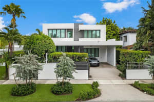 5327 N Bay Rd, Miami Beach